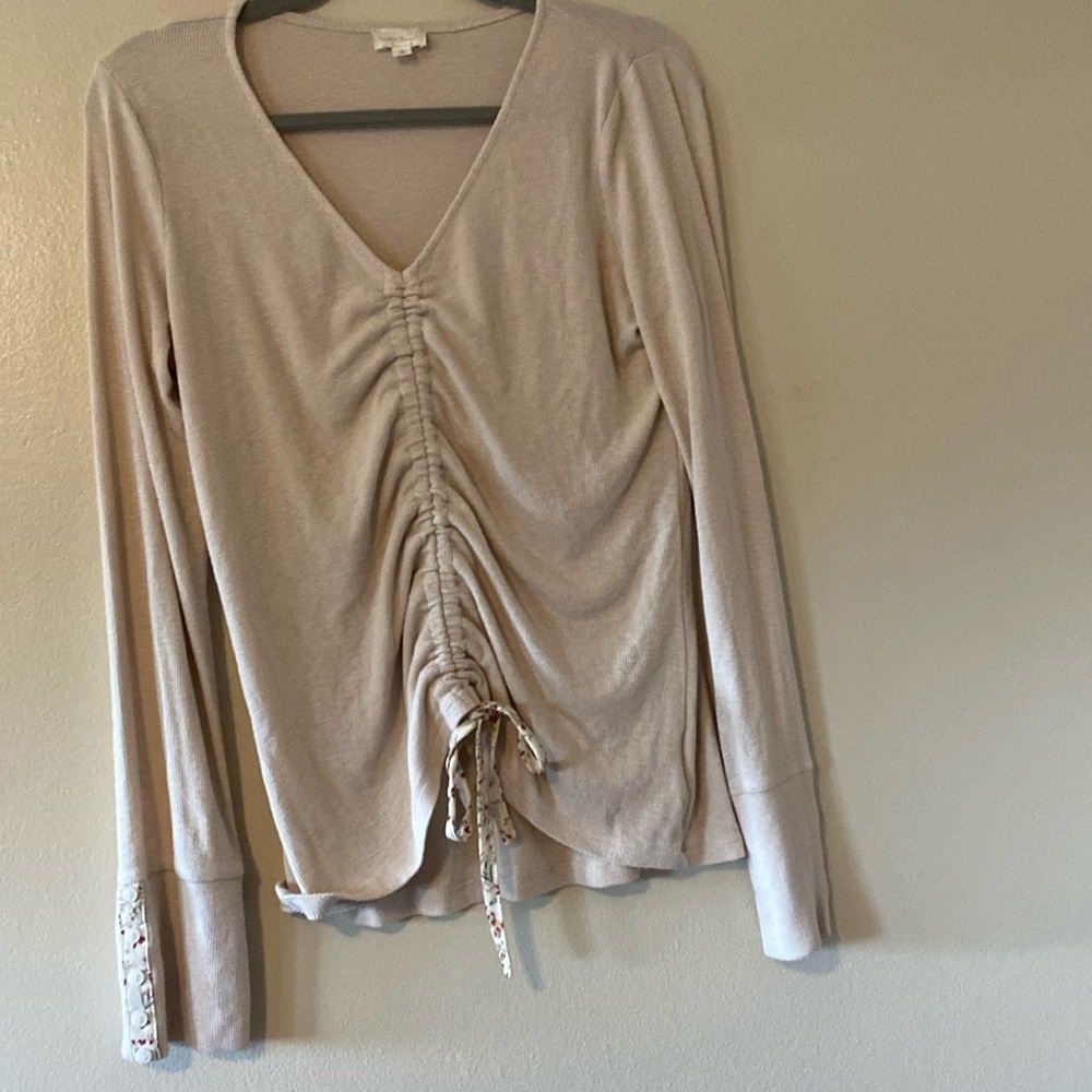 Hem & Thread Cinched Long Sleeve